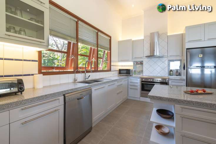 Luxury Villa For Sale in Kayuputih Lovina