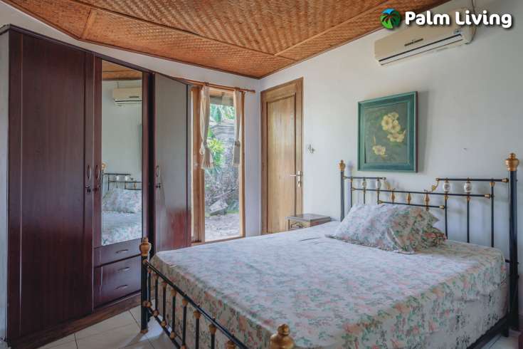 Spacious Garden Villa for Sale