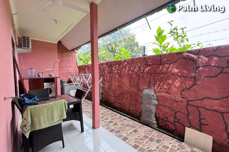 Minimalist House for Sale in Central Lovina