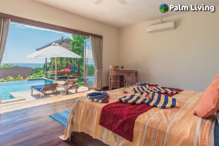 Serene Villa overlooking to the Ocean
