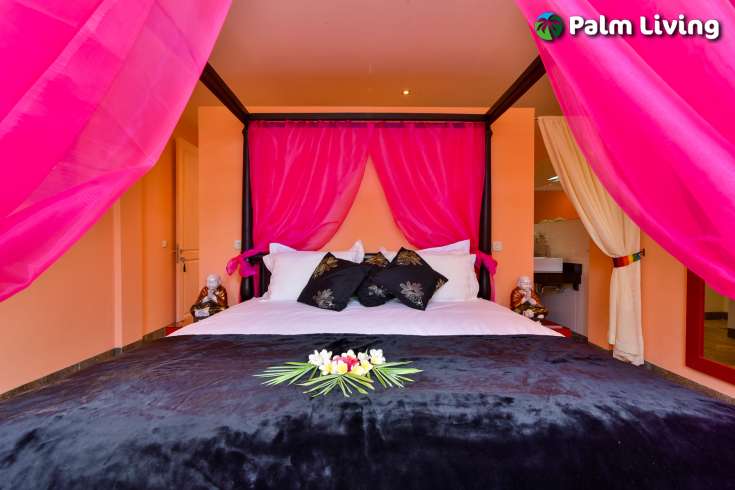 Beachfront Villa  In Pemaron For Sale