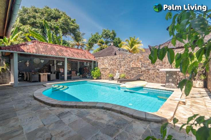 Villa with Balinese design for sale