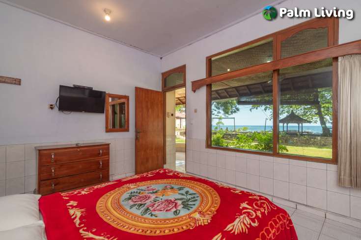 Beachfront Cottages in Lovina For Sale