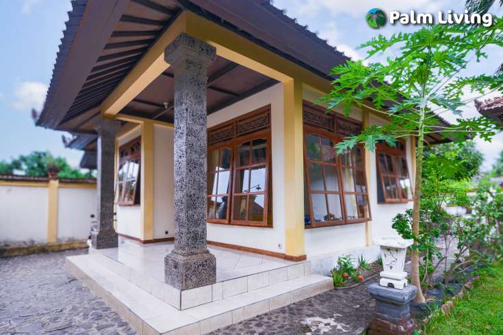 Villa Furnished for Sale in Central Lovina