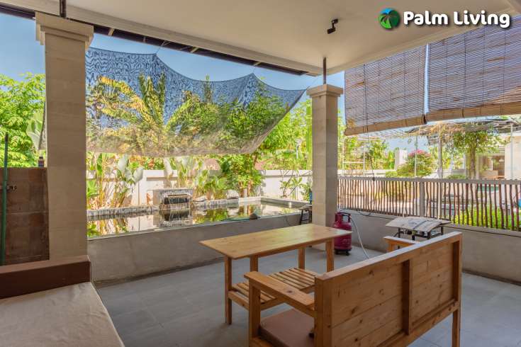 Cozy Two Bedroom House with Pool