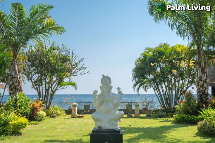 Beachfront villa with two joglo for sale