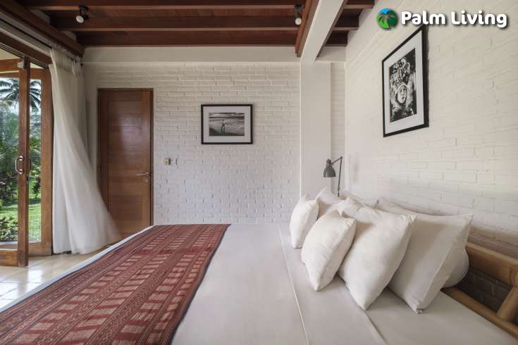 Bright Villa Surrounded by Nature for Sale