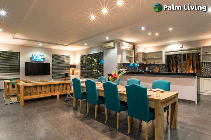 Luxury Villa Built on Large Land Plot