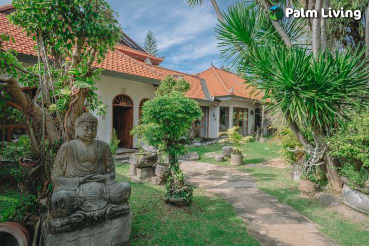 Spacious Garden Villa for Sale