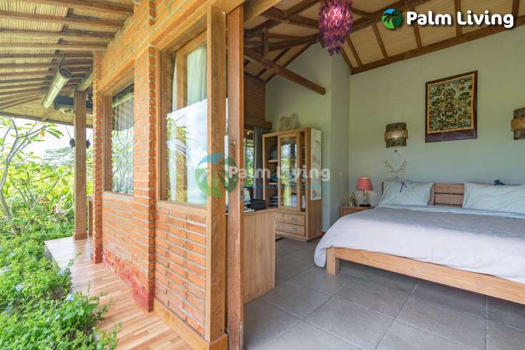 Guesthouse for Sale in Rice Fields