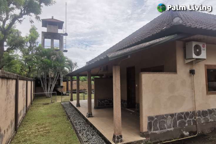 House & Restaurant For Sale