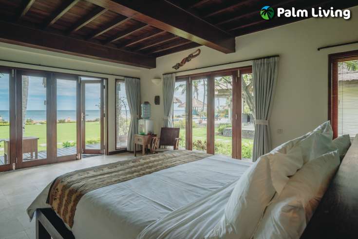 Beautiful Beachfront Villa for Sale