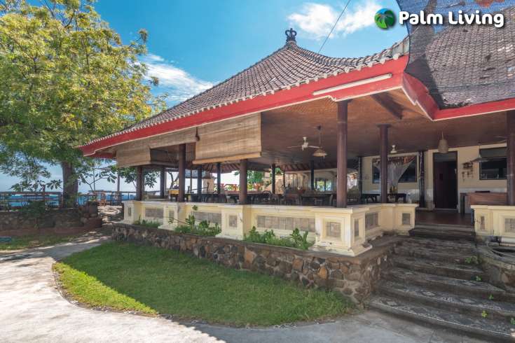 Beachfront Cottages in Lovina For Sale