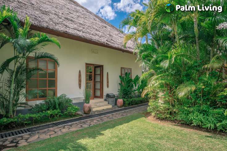 Villa on the Beach with Guest House
