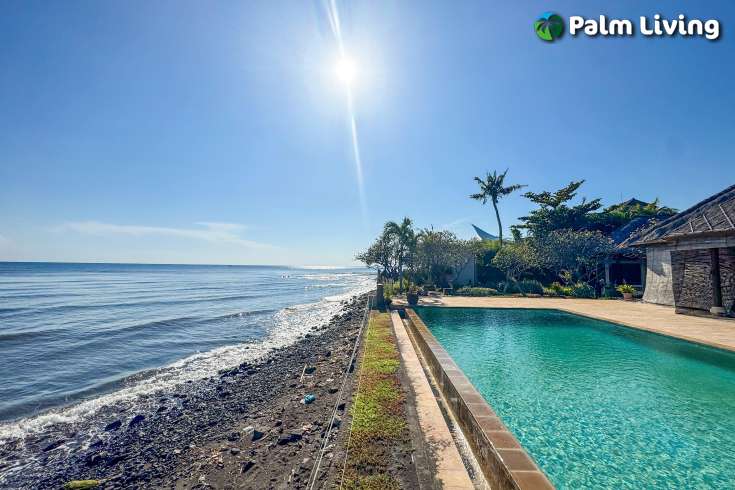 Charming Beachfront Close to Lovina
