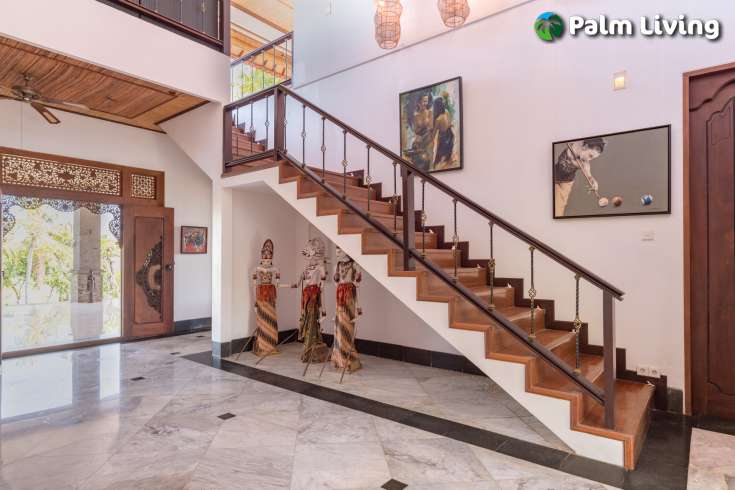 Spacious Hillside Villa in Kayuputih