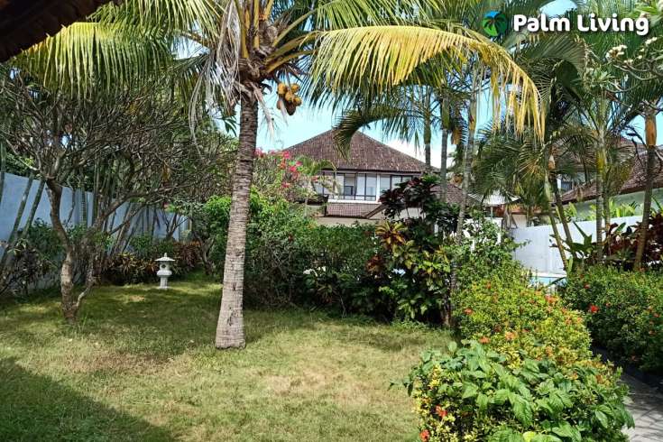 Beachfront Villa in Lovina, North Bali For Sale