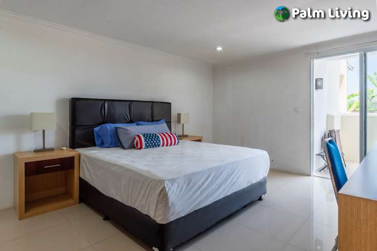 Large Contemporary Villa Ocean View