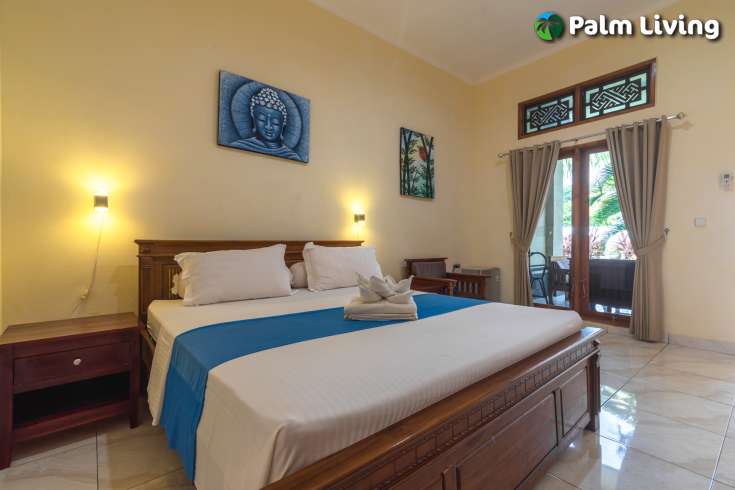 Serene Lovina Villa with Bungalow