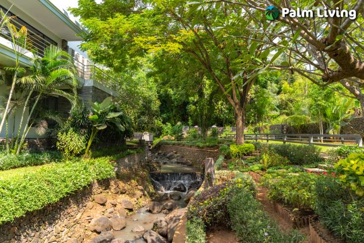 Luxury Villa Built on Large Land Plot