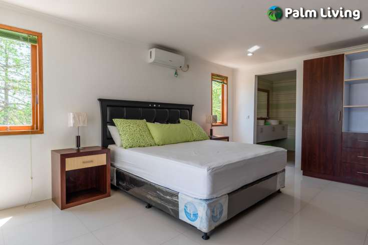 Large Contemporary Villa Ocean View