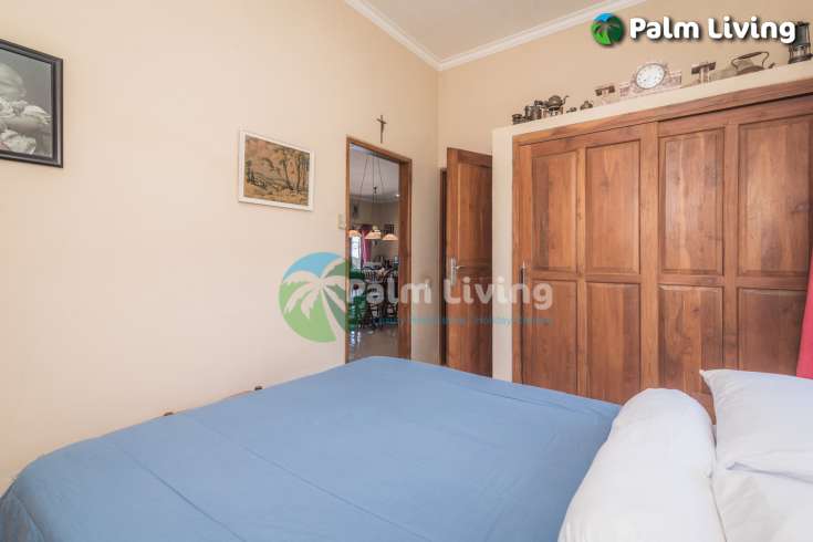 Rare Beachfront Villa in Dencarik