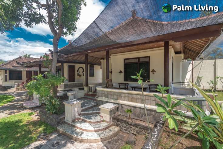 Beachfront Cottages in Lovina For Sale