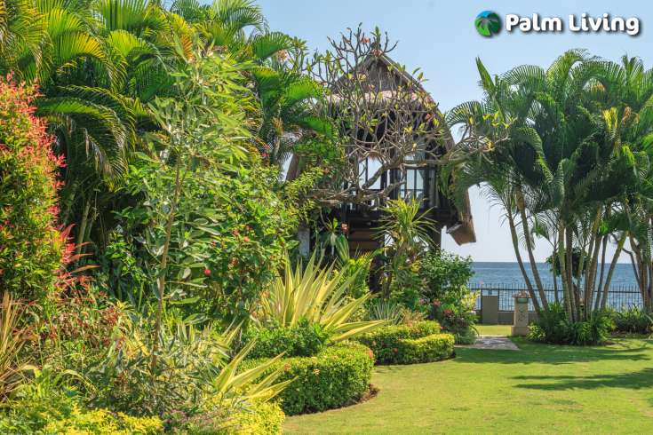 Beachfront villa with two joglo for sale