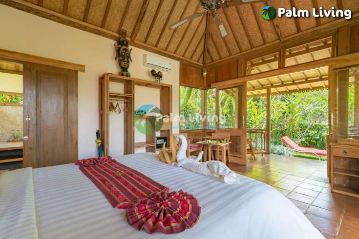 Guesthouse for Sale in Rice Fields