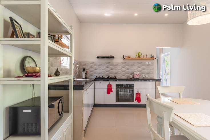 Cozy Two Bedroom House with Pool