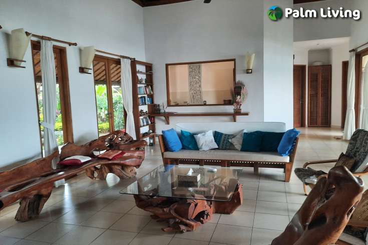 Beachfront Tropical Garden Villa