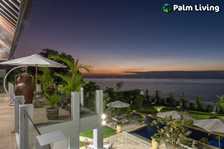 Luxury Modern Bali Beachfront Villa