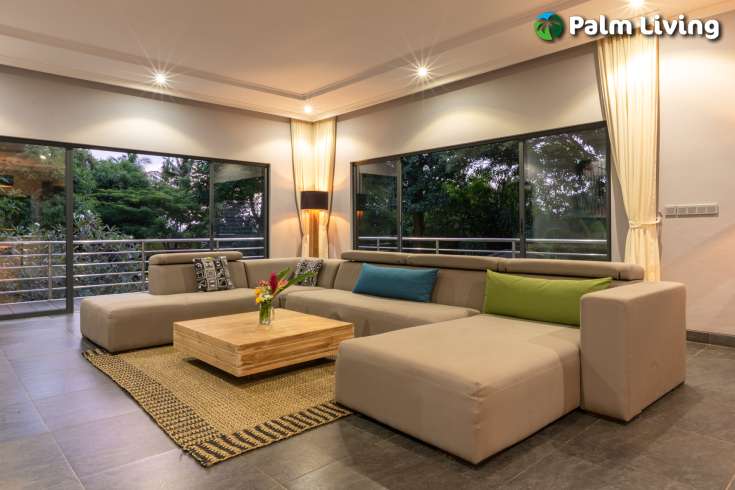 Luxury Villa Built on Large Land Plot