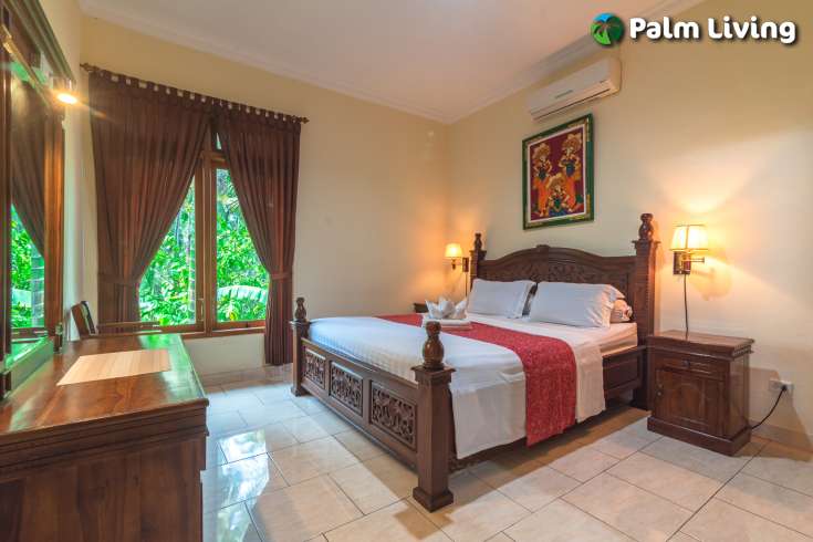 Serene Lovina Villa with Bungalow