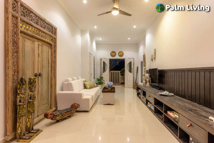 Minimalist Modern Villa in Central Lovina