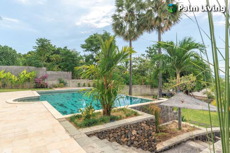 Spacious Villa with Ocean View in Bukti