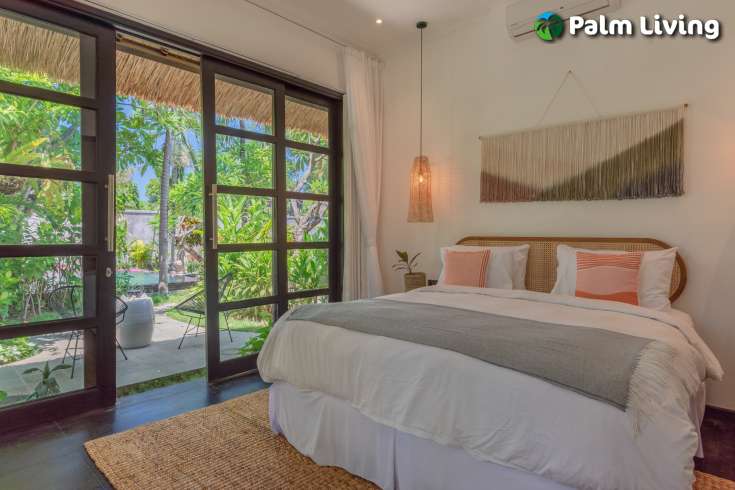 Absolute Beachfront Villa - Center Lovina