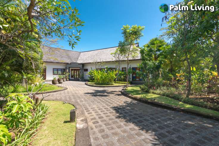 Luxury Villa For Sale in Kayuputih Lovina