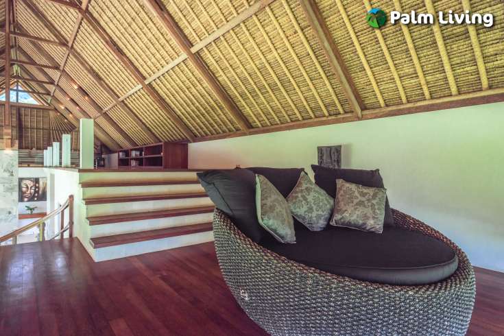 A Dream Villa with Beautiful Garden