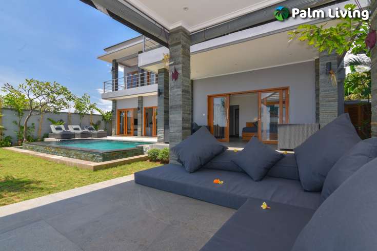 Beachfront  Villa Nearby Lovina