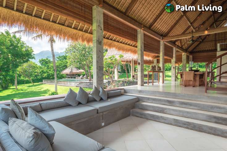 A Dream Villa with Beautiful Garden