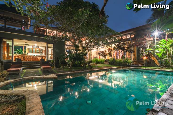 Luxurious 4-Bedroom Villa in Tranquil Ubud