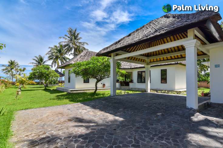 Beachfront Villa In Brongbong Bali For Sale