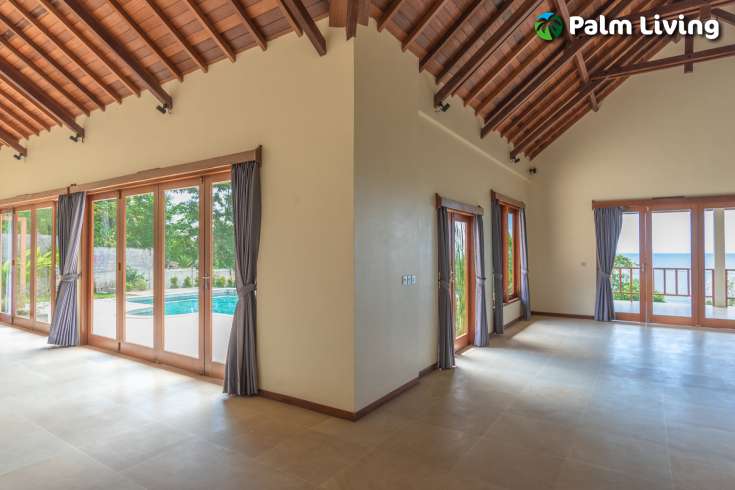 Spacious Villa with Ocean View in Bukti