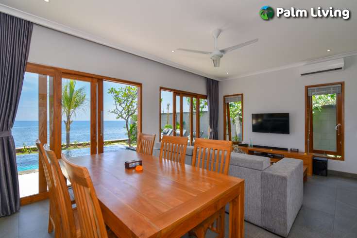 Beachfront  Villa Nearby Lovina
