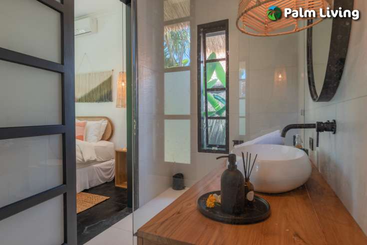 Absolute Beachfront Villa - Center Lovina
