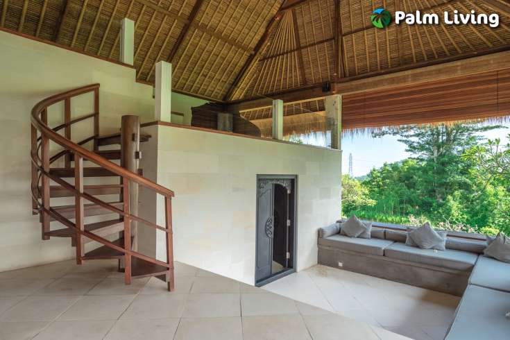 A Dream Villa with Beautiful Garden