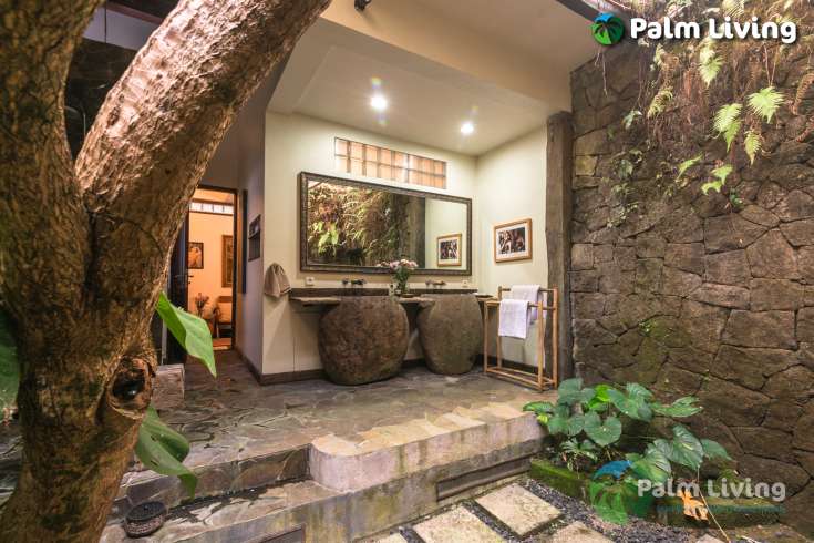Luxurious 4-Bedroom Villa in Tranquil Ubud