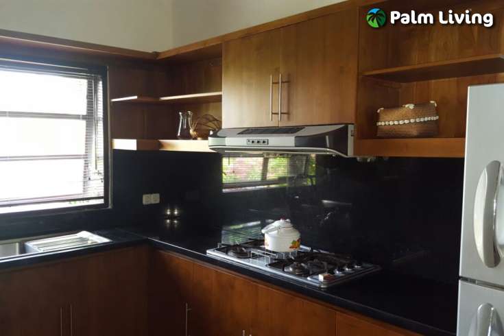 Spacious Beachfront Villa for Sale in Dencarik