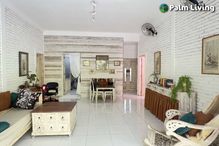 Charming Retreat in Central Lovina